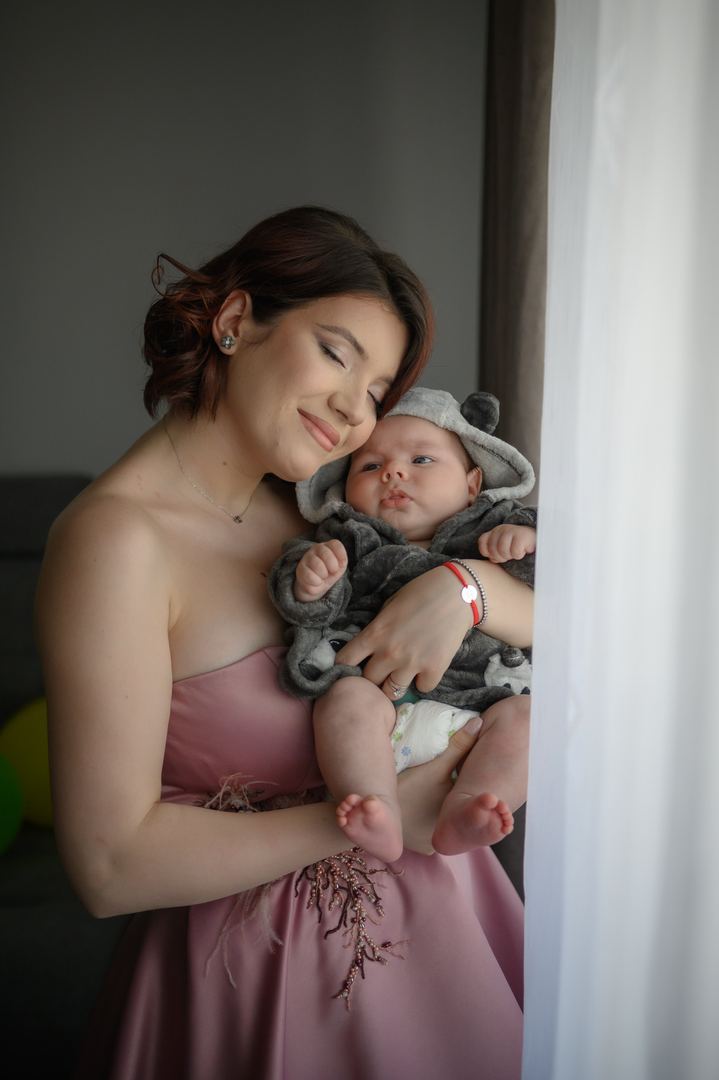 Familia și nașii — Demeter Studios